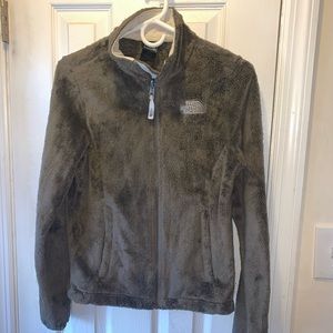 “The North Face” sweater